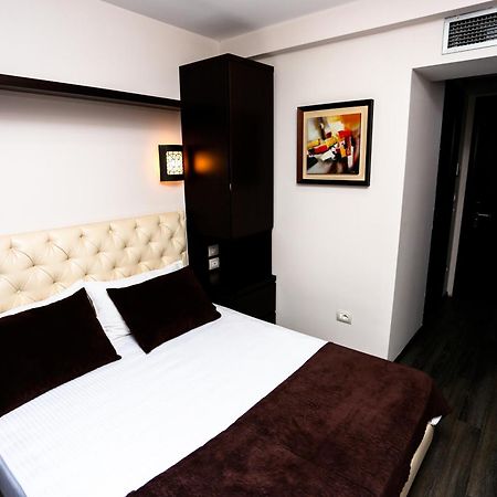 Hotel Town House تيرانا المظهر الخارجي الصورة
