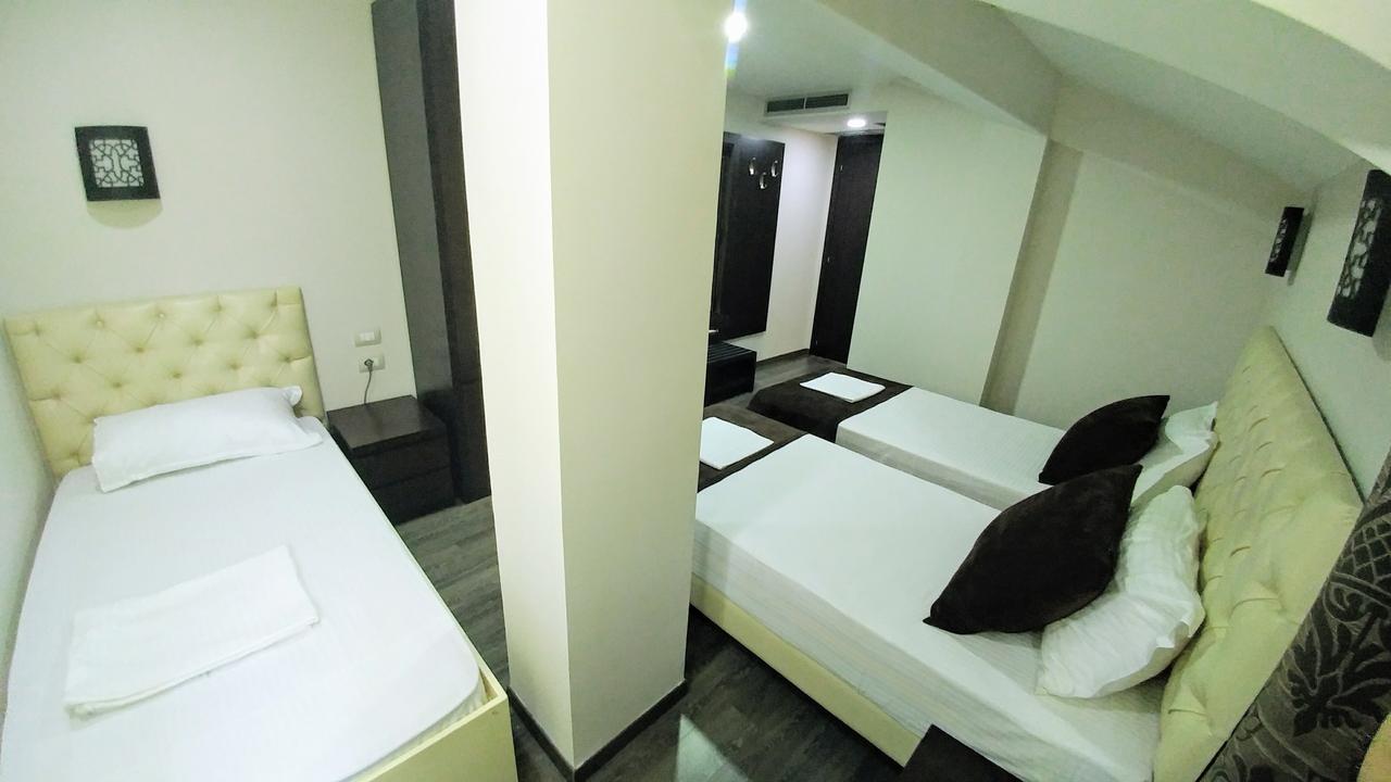 Hotel Town House تيرانا المظهر الخارجي الصورة